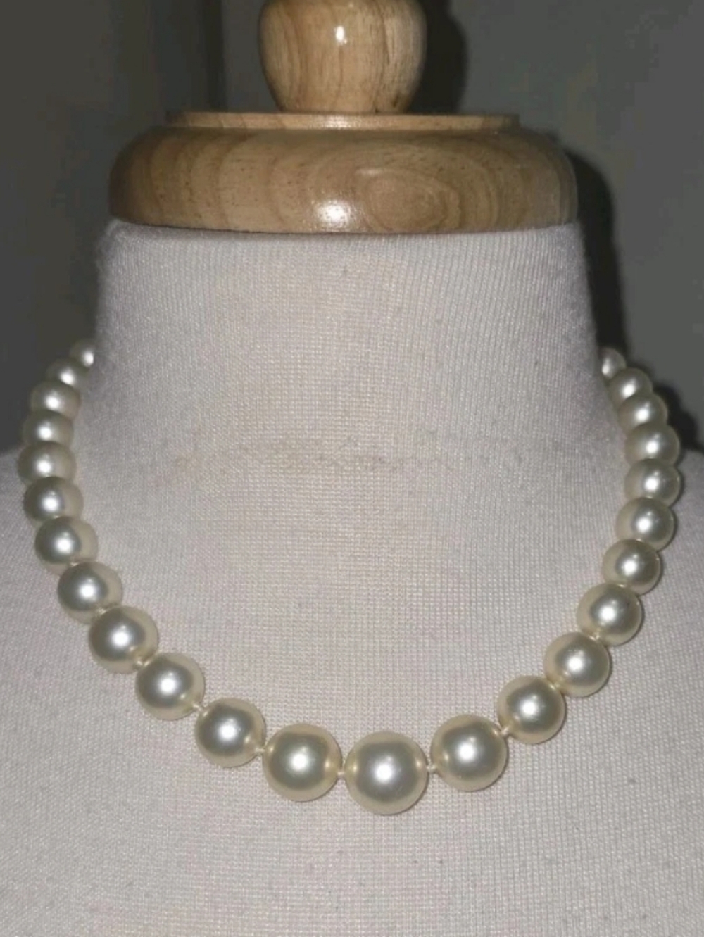 Champagne Pearl Necklace With Round 14k Gold Clasp 585
